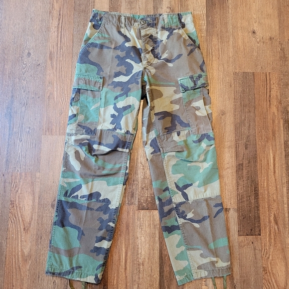 Unisex Military Camo Cargo Pants - Picture 1 of 4